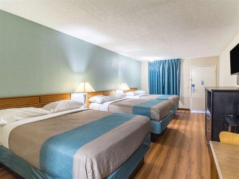 Motel 6-Kenly, Nc Eksteriør billede