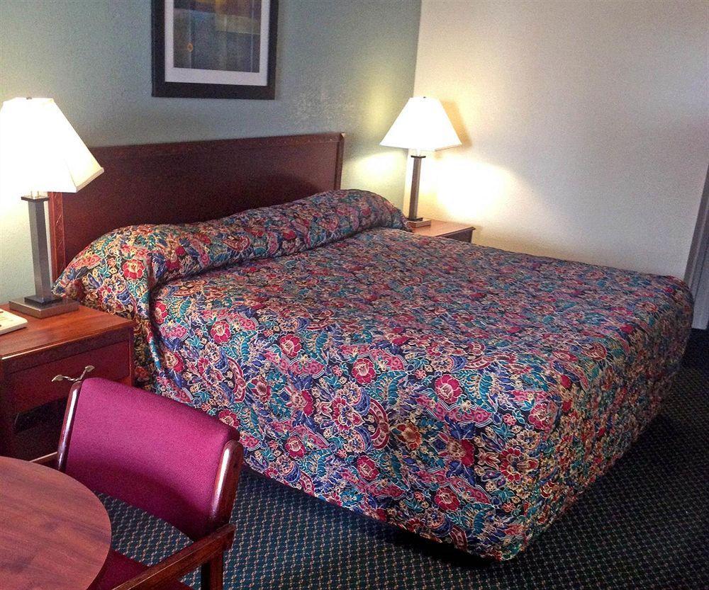 Motel 6-Kenly, Nc Eksteriør billede