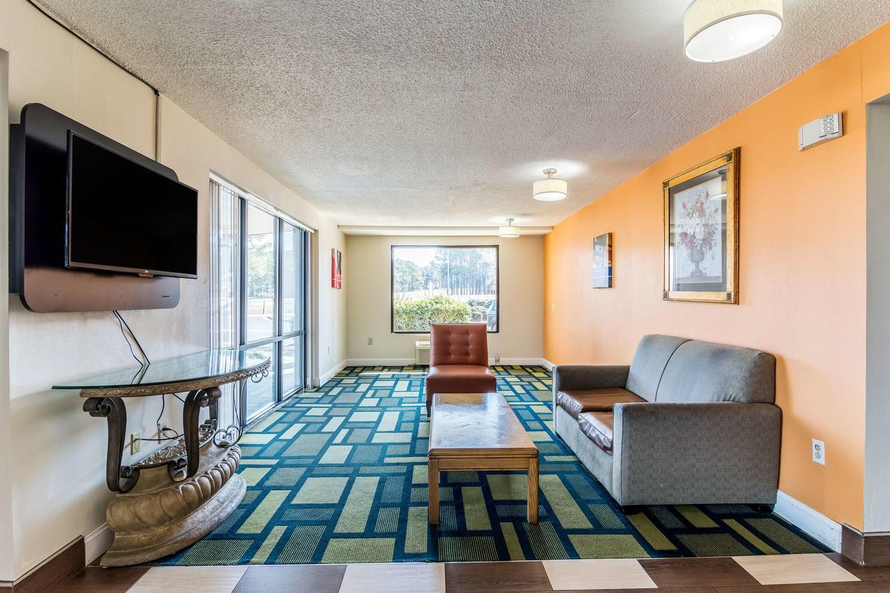 Motel 6-Kenly, Nc Eksteriør billede