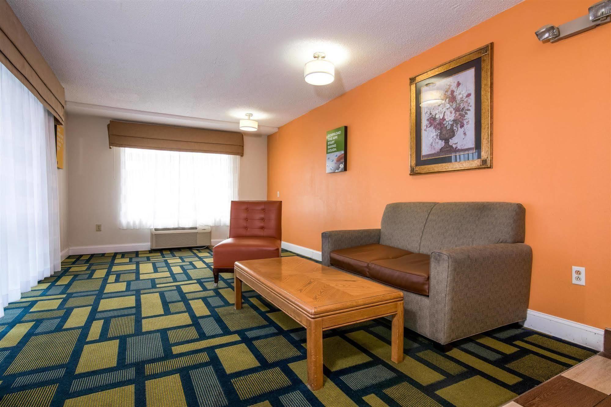 Motel 6-Kenly, Nc Eksteriør billede