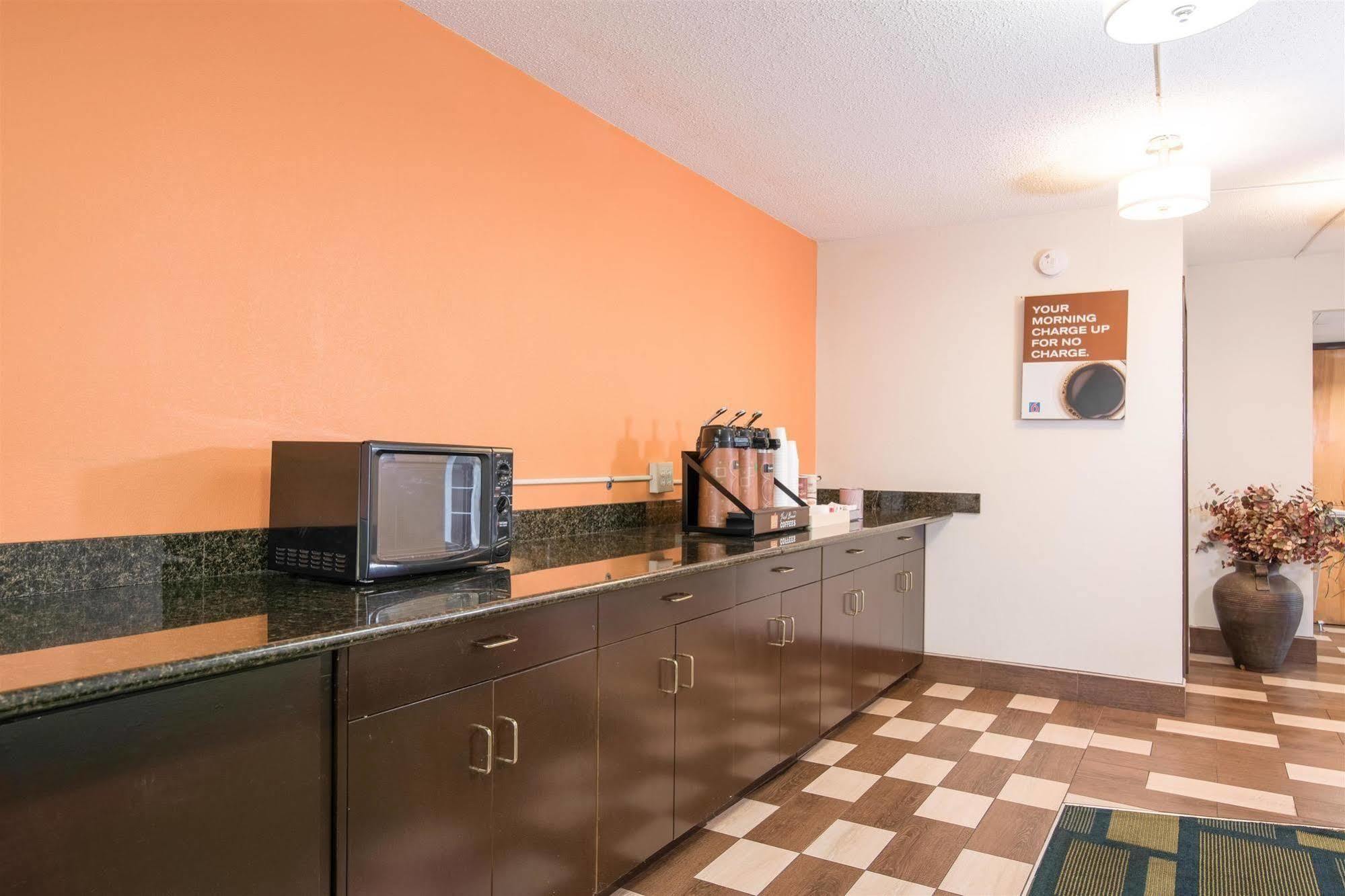 Motel 6-Kenly, Nc Eksteriør billede