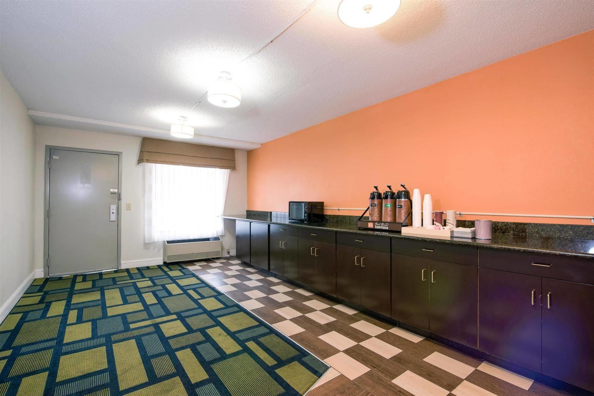 Motel 6-Kenly, Nc Eksteriør billede